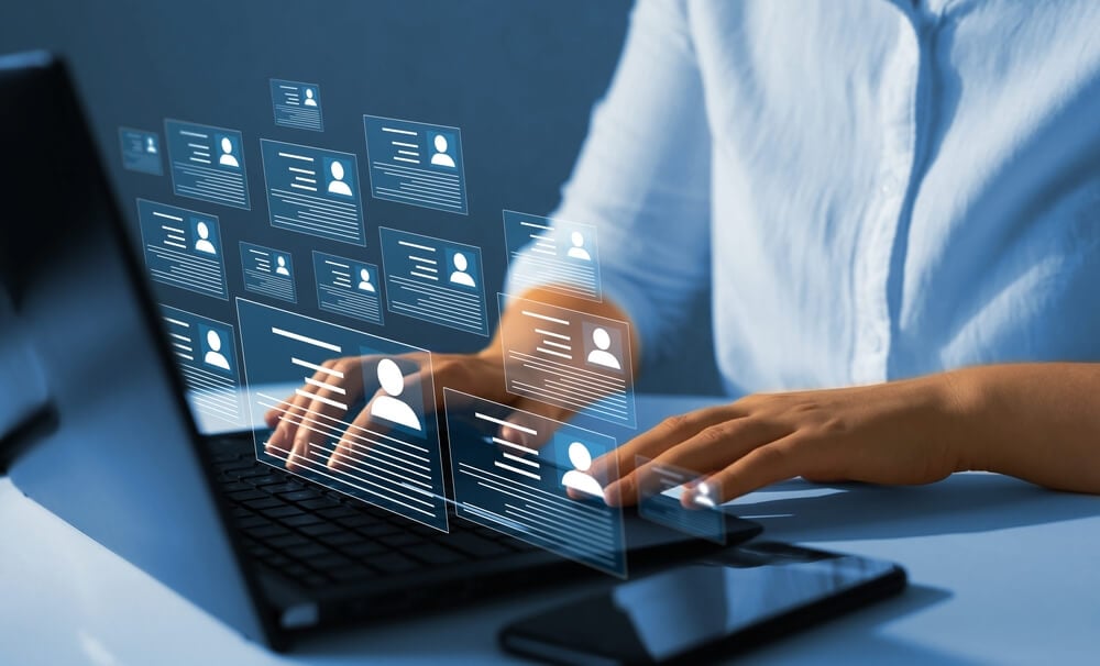 https://7040370.fs1.hubspotusercontent-na1.net/hubfs/7040370/earn-top-talent-with-peo.jpg